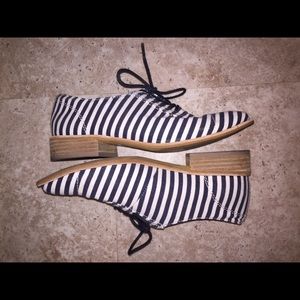 GAP Oxfords